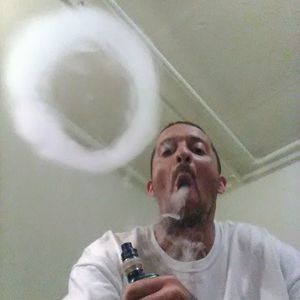 Meet your Posher, Devin